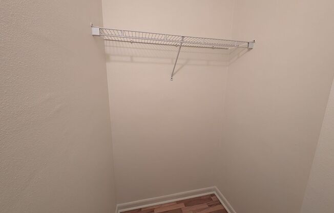 Studio, 1 bath, 680 sqft, $1,800