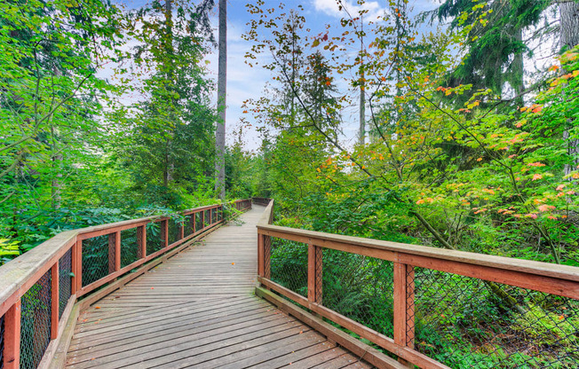 community-naturewalk1100x700