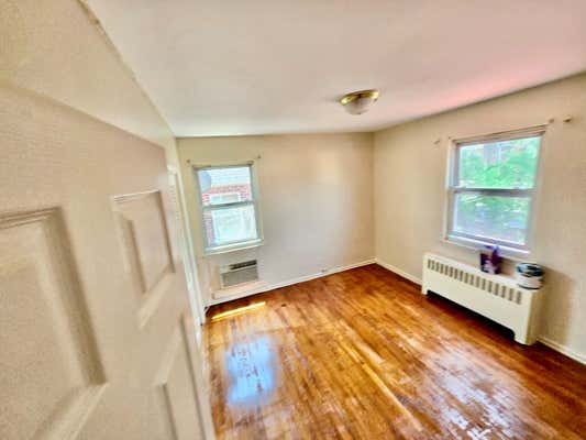 2333 BRONXWOOD AVE