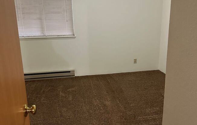 2 beds, 1.5 baths, 950 sqft, $1,650, Unit B206