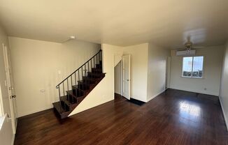 2 beds, 1 bath, $2,100, Unit 3