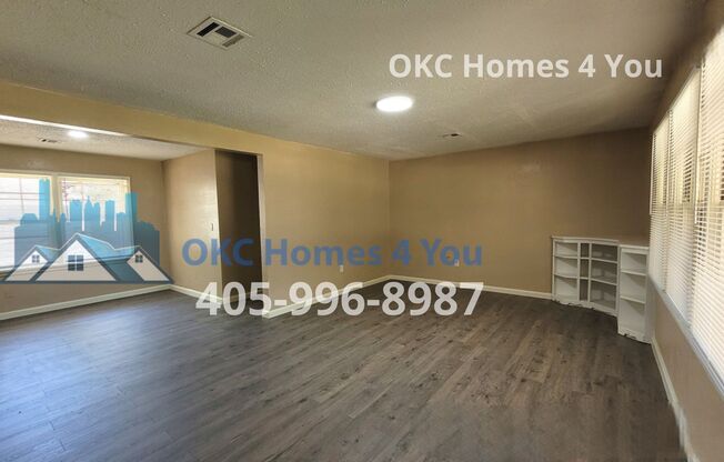 3 Bedroom, 1 Block South of UCO