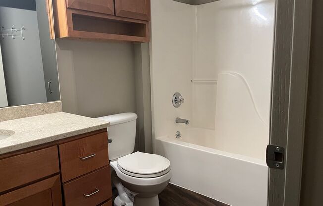 2 beds, 2 baths, 1,310 sqft, $2,050, Unit 420