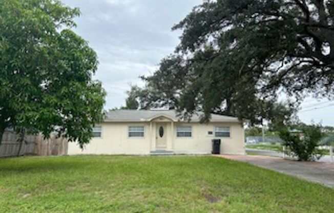 3 bdrm/2 bath home available immediately!