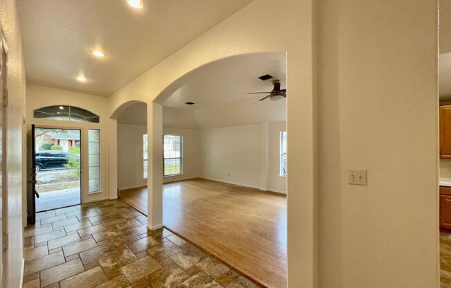 Cedar Park 3 Bed / 2.5 Bath Single Story