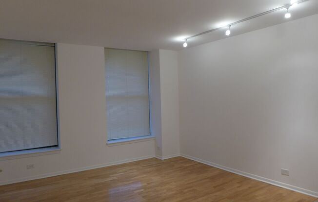 2 beds, 2 baths, 1,250 sqft, $2,850, Unit 02C