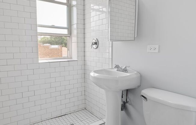 Studio, 1 bath, 275 sqft, $1,275, Unit 7450-53