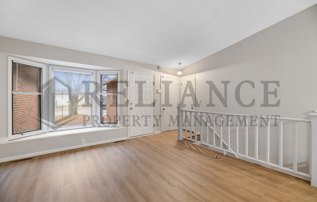 141 S LARK ST