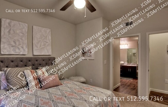 1701 OAK HILL LN
