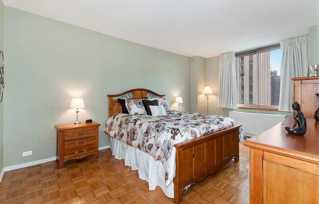 1 bed, 1.5 baths, 850 sqft, $4,700, Unit 32G