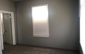 3 beds, 1 bath, $1,595