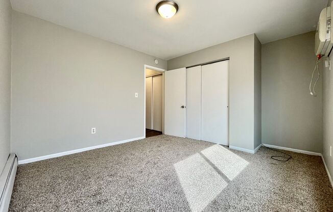 1 bed, 1 bath, 500 sqft, $895, Unit 155