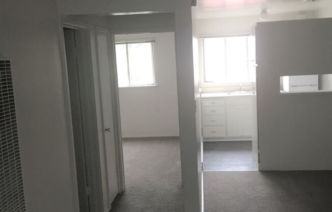 A fine one bedroom only one block from Telegraph Ave