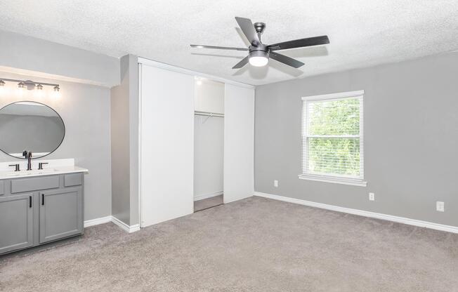 1 bed, 1 bath, 755 sqft, $1,670