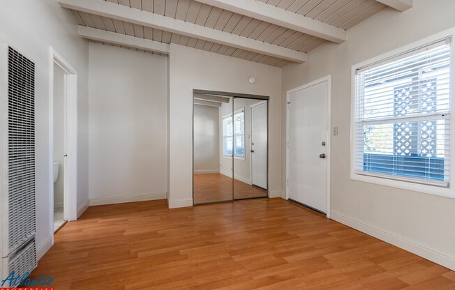 Third St N 589 (589 Zen Garden LLC)