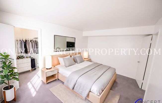 2 beds, 1 bath, 920 sqft, $1,249, Unit 32