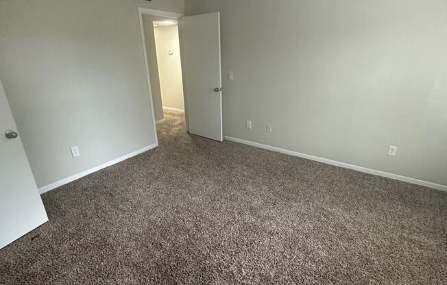 3 beds, 2 baths, 1,326 sqft, $1,870