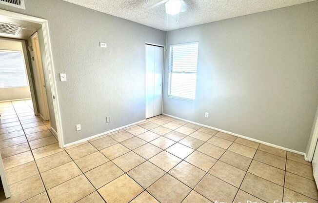 465 W. Ivyglen St