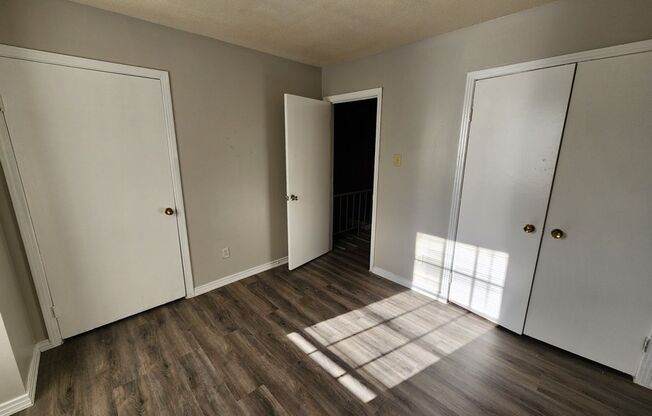 2 beds, 1.5 baths, 904 sqft, $775, Unit 101 Ellis Drive D