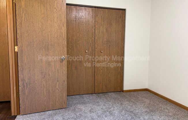 Studio, 1 bath, 400 sqft, $595, Unit 11a