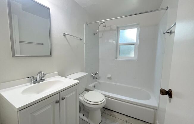 1 bed, 1 bath, $1,495, Unit 03