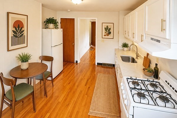 19 NORUMBEGA TER