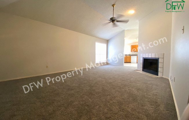 Cute 2 Bedroom, 1 Bath, Half-Duplex Home for Lease in Bedford