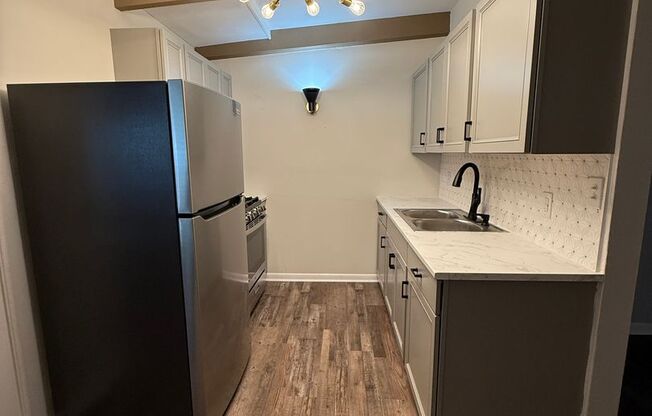 Fully Renovated Mid Century House!