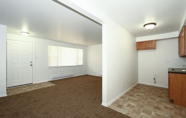 8345 S Drexel