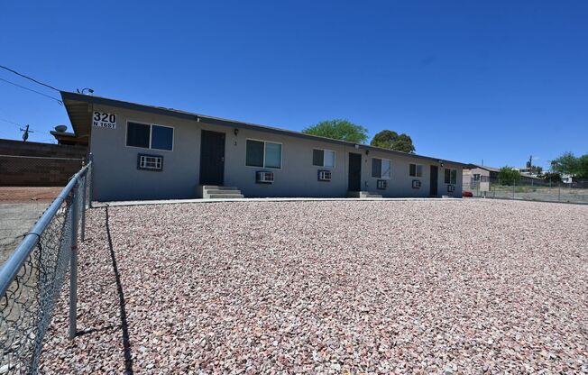 One-bedroom apartment -MOVE IN SPECIAL -  Downtown area -NO PETS - 620 N 16th St