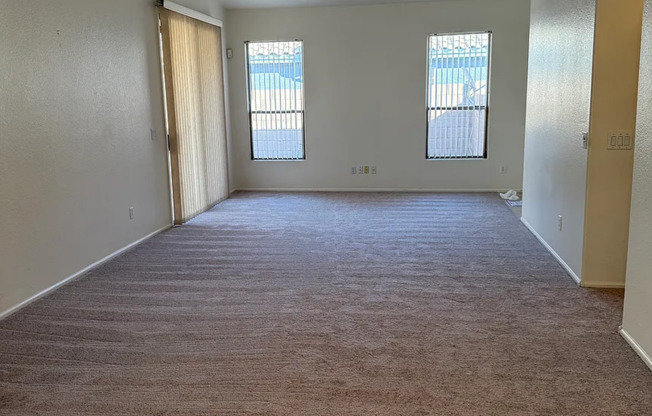 Cozy 3 bedroom for rent in Goodyear