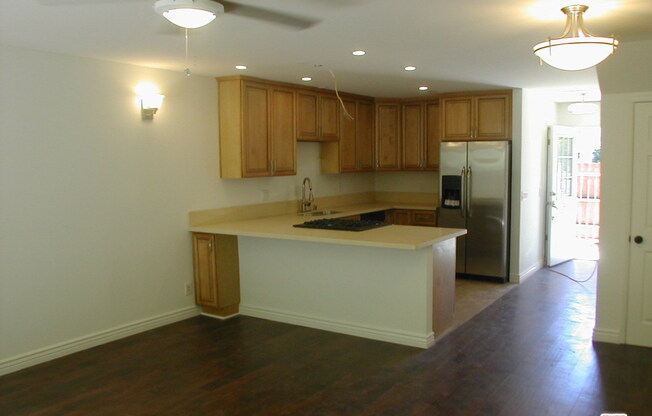 2 beds, 2 baths, 1,200 sqft, $3,295, Unit 5