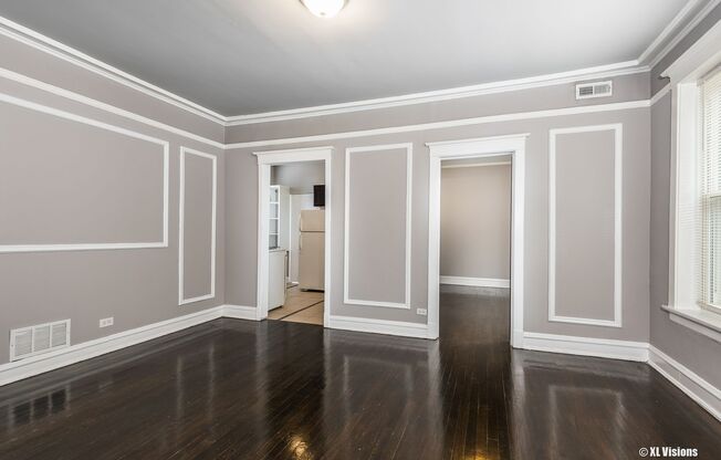 5039 S Champlain Ave / 635-639 E 50th Pl