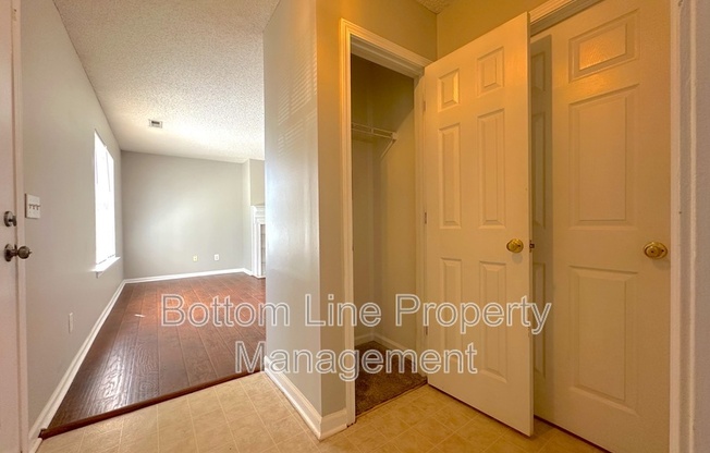 3320 BELL GLN CT