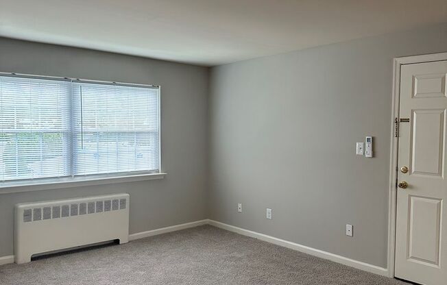 2 beds, 1 bath, 756 sqft, $2,085, Unit 240C