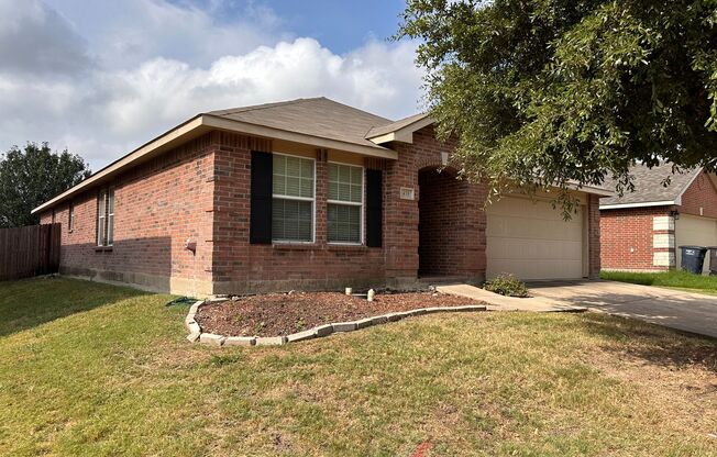 Fantastic 4 Bedroom, 2 Full Bath House Located in Northwest ISD!