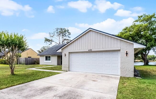 Live the Lake Life! Stunning 4BD Home with Water Access in Lake Mary