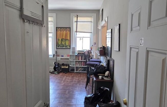 Studio, 1 bath, 300 sqft, $1,090, Unit 3412 Spring Partners LP-1C