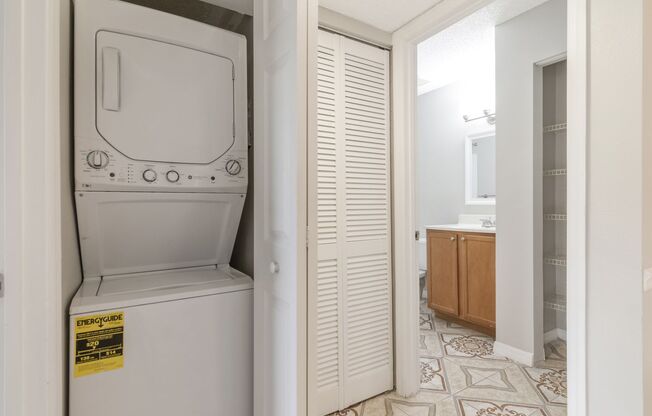 2 beds, 2 baths, $1,750