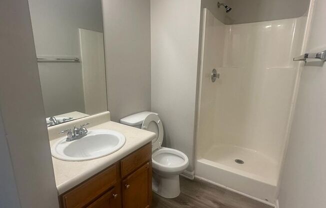 1435 Maple Valley Ct - Beautiful Union City Townhouse