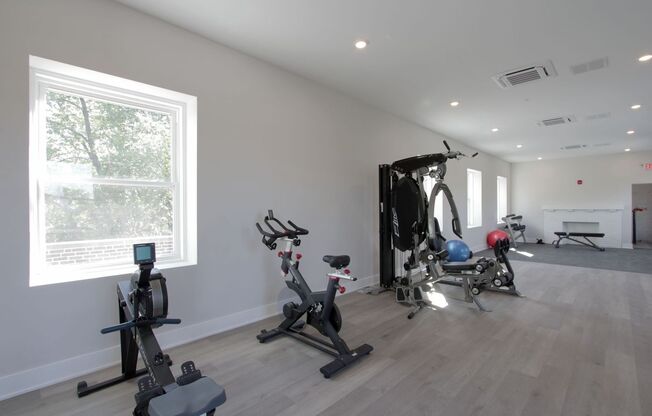 1 bed, 1 bath, 551 sqft, $1,385, Unit 102
