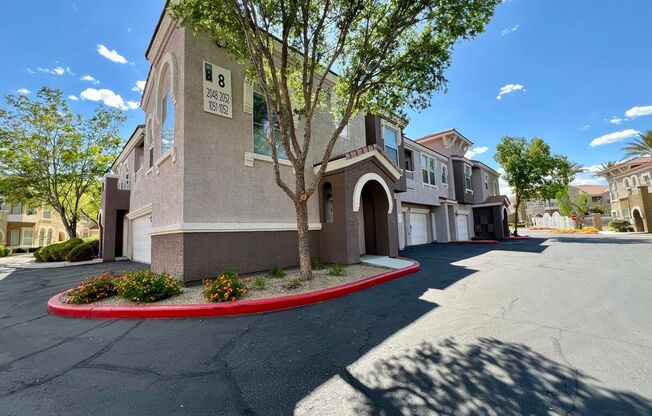 UPGRADED 1BD/1BA GATED CONDO INSIDE CHATEAU NOUVEAU! NEW FLOORING & PAINT!