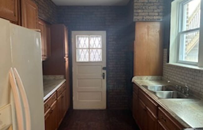 10625 S. Calumet Ave