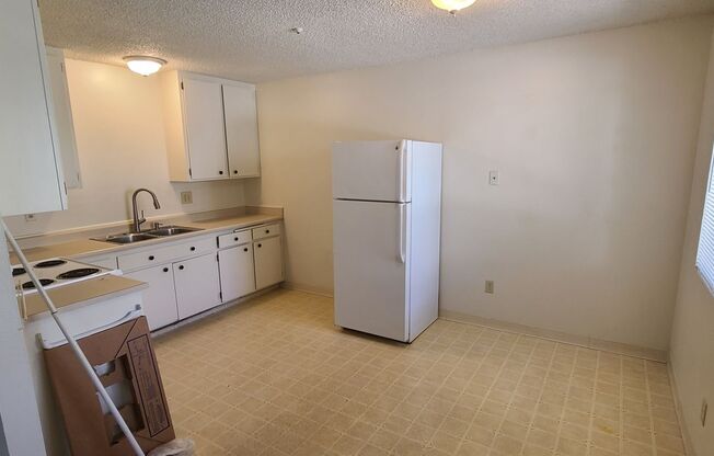 2 beds, 1 bath, $2,150