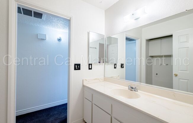 2 beds, 1 bath, 825 sqft, $1,350, Unit D