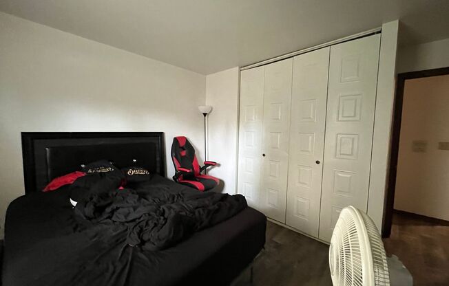 1 bed, 1 bath, $995, Unit 57