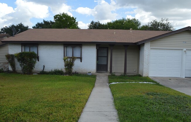 3 beds, 2 baths, $1,515