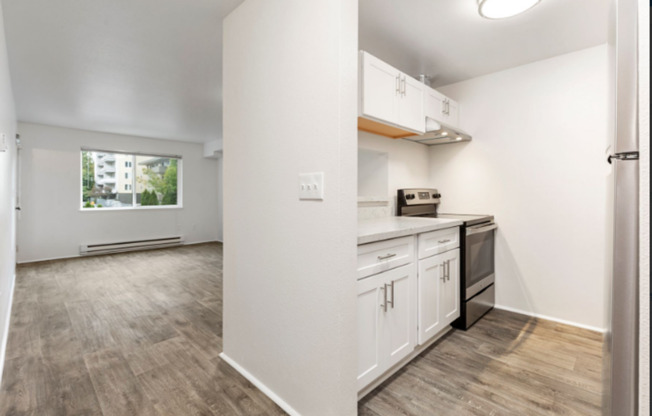 1 bed, 1 bath, 590 sqft, $1,355, Unit 103