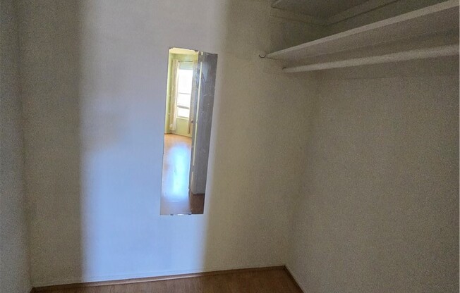 2 beds, 1.5 baths, 839 sqft, $2,000, Unit 120