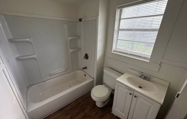 3 bed 1 bath single family home